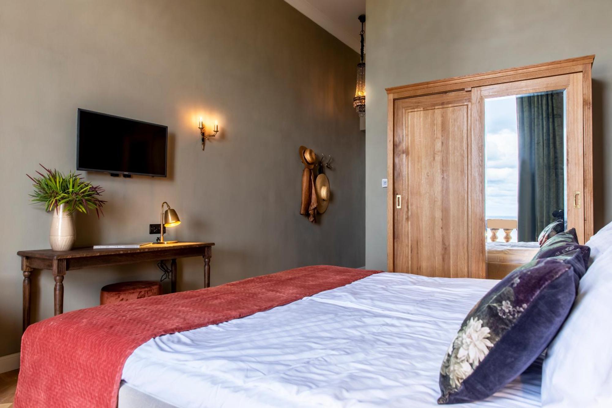 Langley Resort Napoleon Bonaparte LʼÎle-Rousse Стая снимка