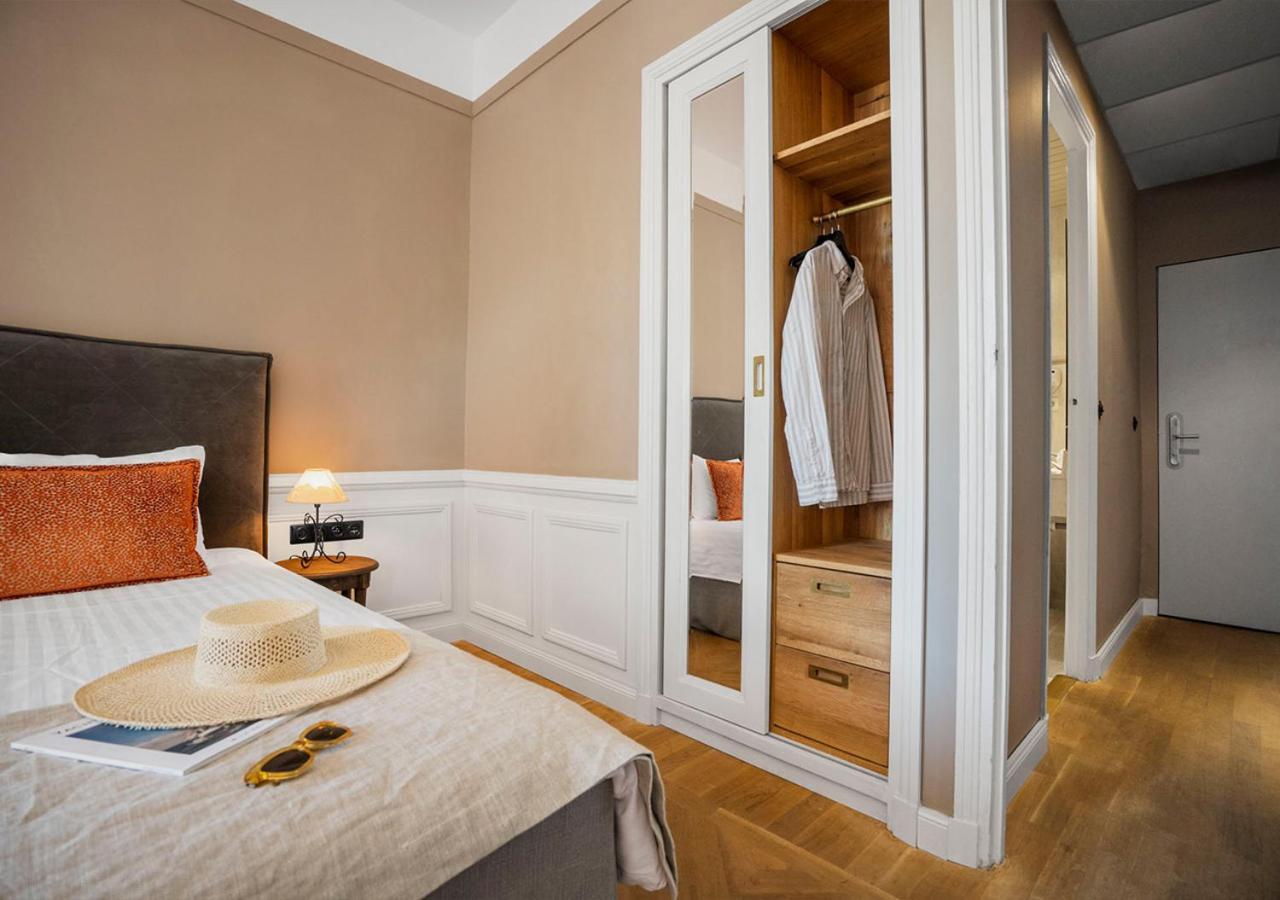 Langley Resort Napoleon Bonaparte LʼÎle-Rousse Екстериор снимка