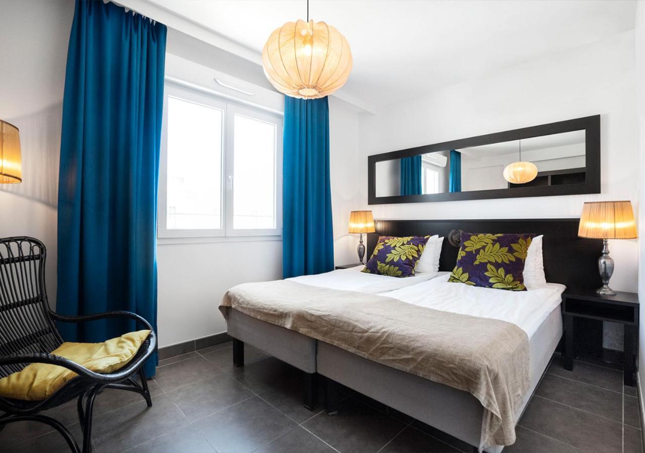 Langley Resort Napoleon Bonaparte LʼÎle-Rousse Екстериор снимка
