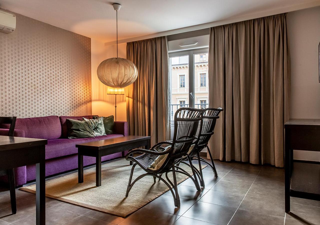 Langley Resort Napoleon Bonaparte LʼÎle-Rousse Стая снимка